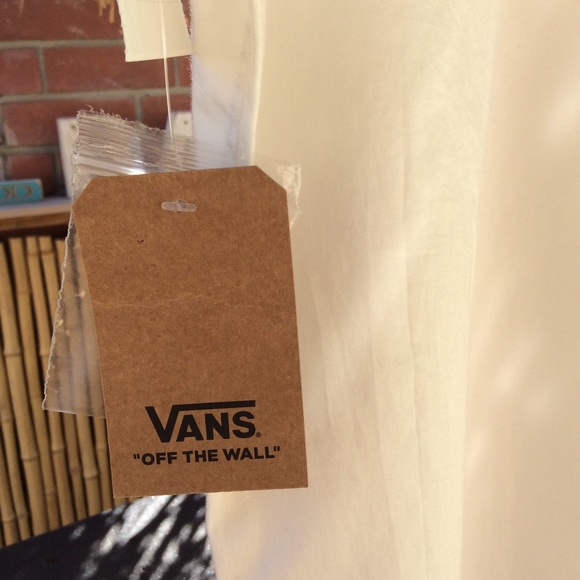 Vans Button Down White Shirt With Checkerboard - Picture 4 of 7